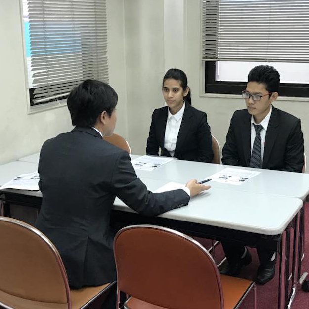 個別就職相談・履歴書作成サポート・面接練習